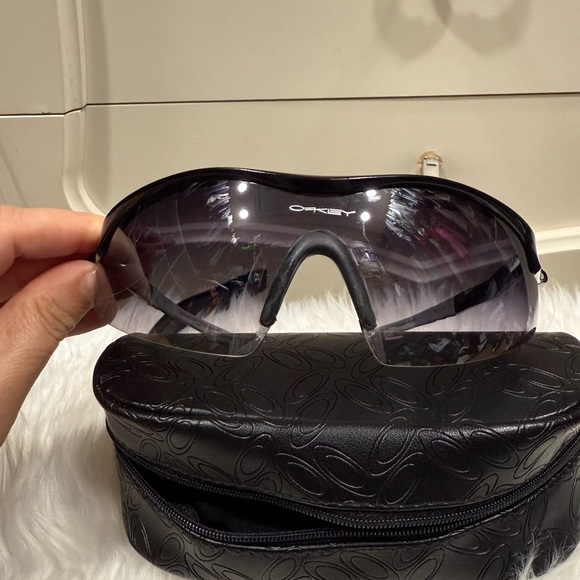 Oakley Black Shield Sunglasses - Picture 3 of 16